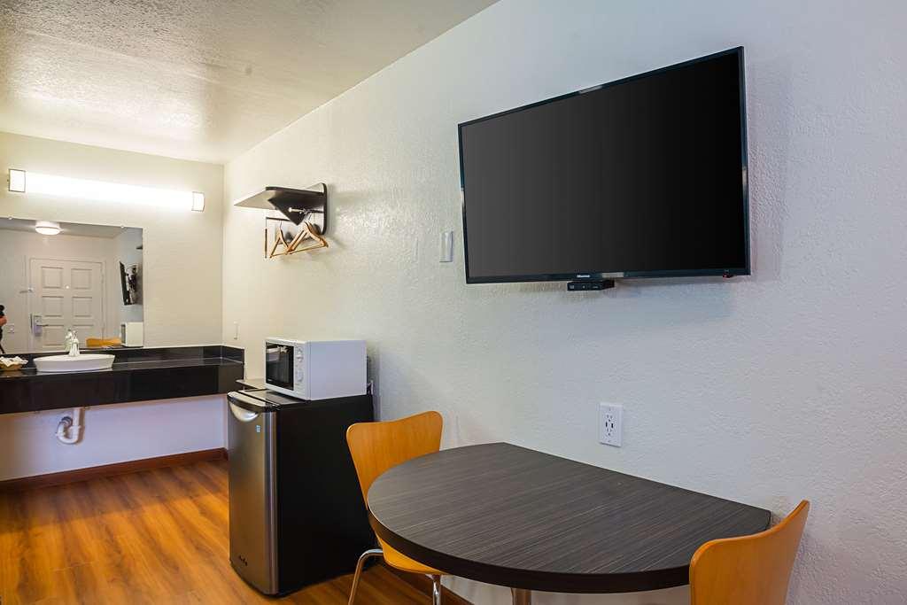 Motel 6-Ventura, Ca - Downtown Room photo
