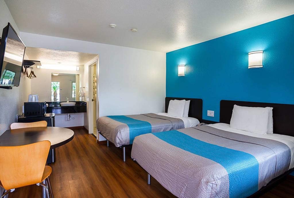 Motel 6-Ventura, Ca - Downtown Exterior photo
